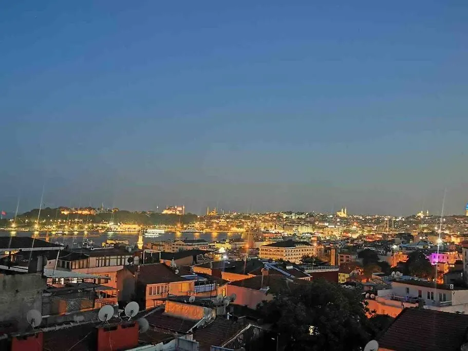 Amazing Rooftop View & Central Location Istanbul Apartment
